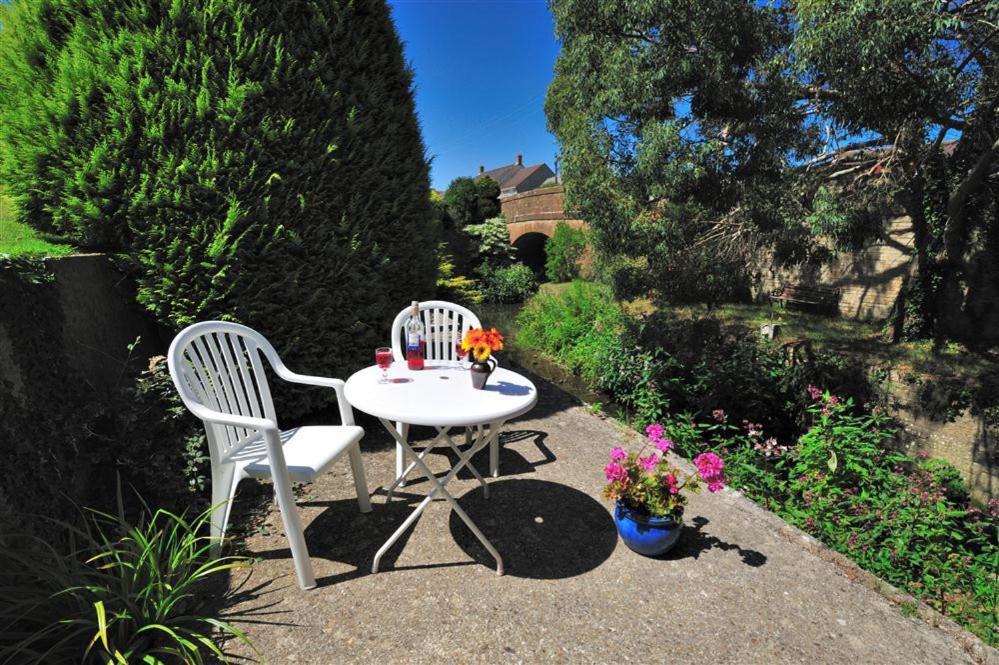 Bridge House Apartment Charmouth Exteriör bild